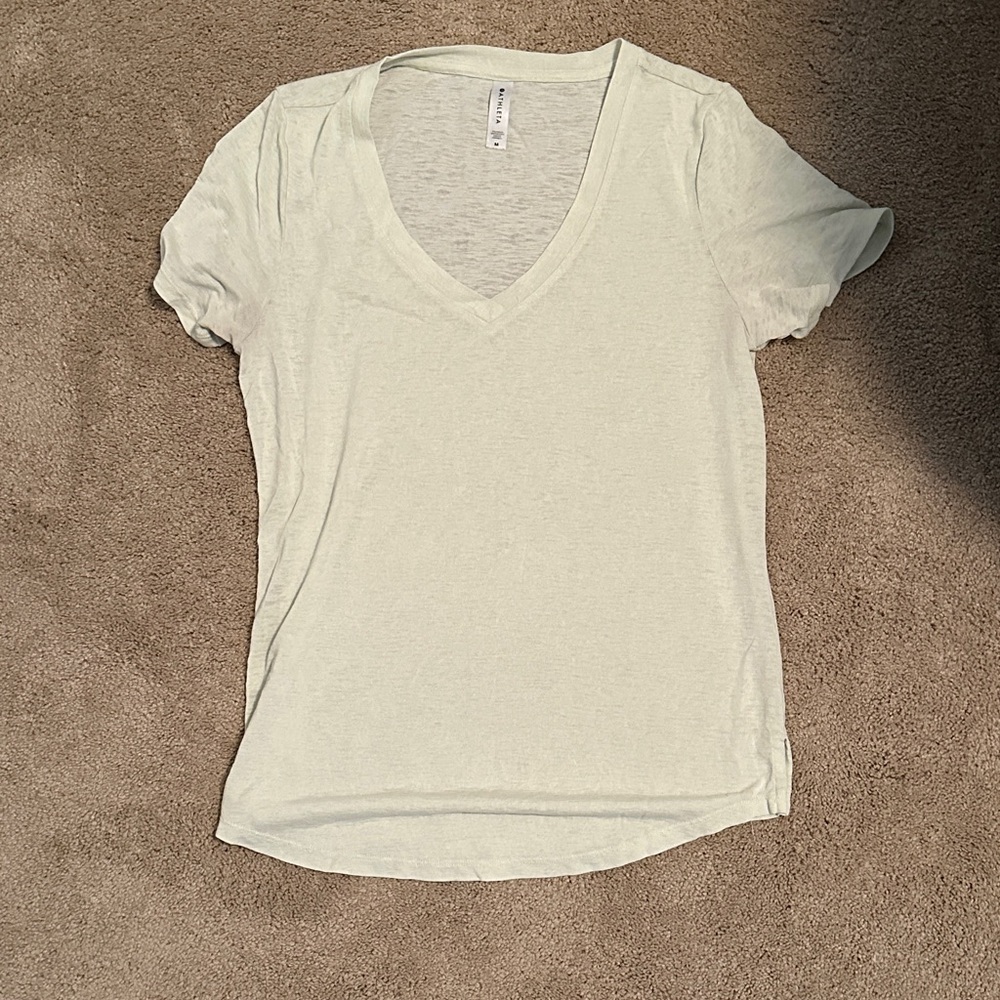 Athleta Light Cream V-Neck Short Sleeve Tee